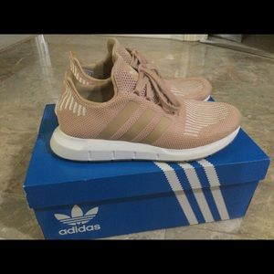 Woman’s Adidas Sneakers